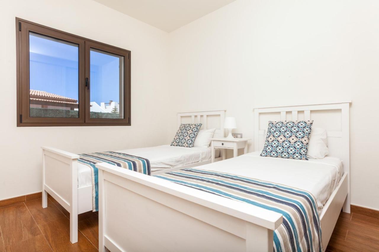 Villa Zafiro 13 Golf Private Pool Caleta De Fuste By Holidays Home Buitenkant foto